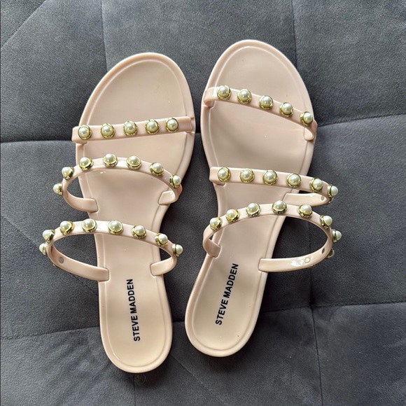 Steve Madden Baby Pink /Nude Studded Sandals - Picture 1 of 5